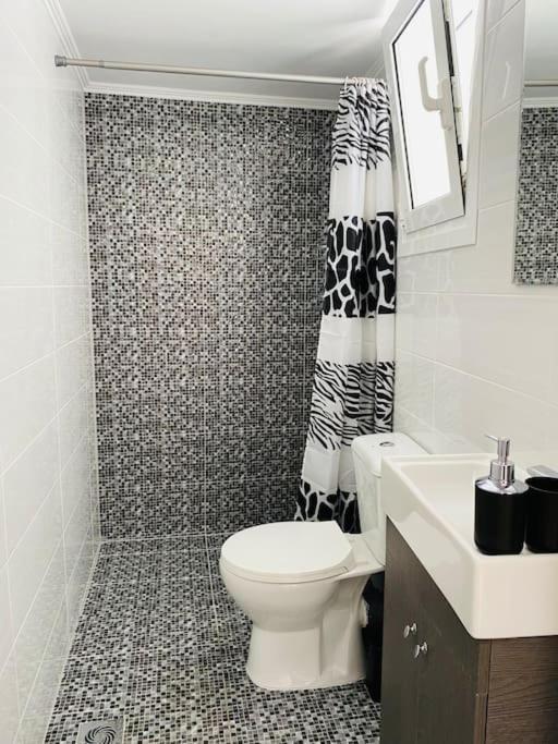 Апартаменты Modern 2Br Near Centre -5Min Wlk Патра Экстерьер фото